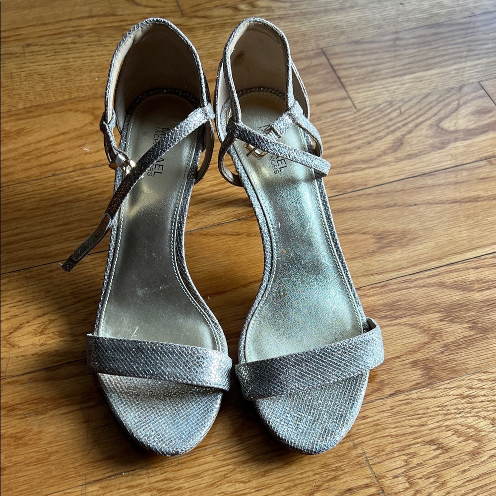 Michael Kors Glittering Silver Heels